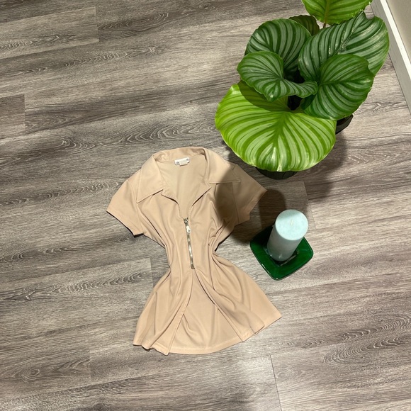 HALF ZIP TOP - Picture 2 of 4